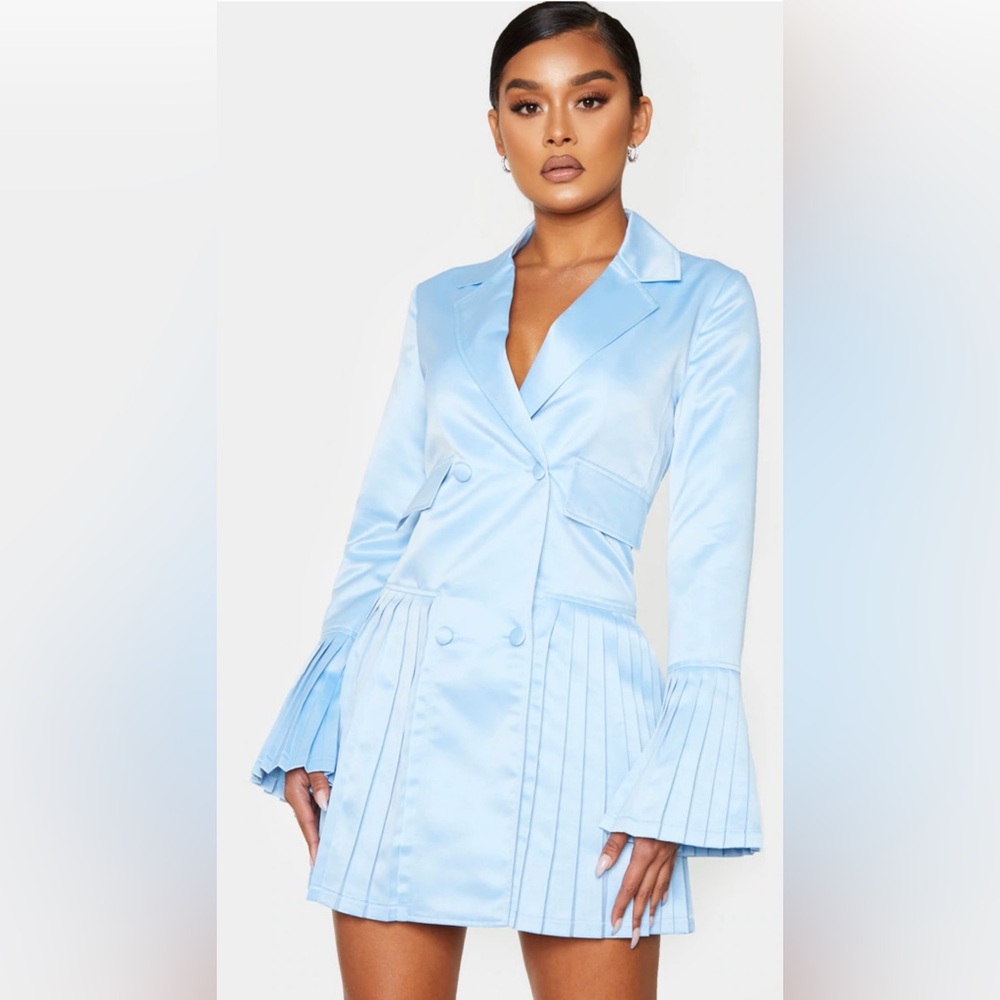Purchased from Pretty Little Thing - never worn - pleated blazer dress
